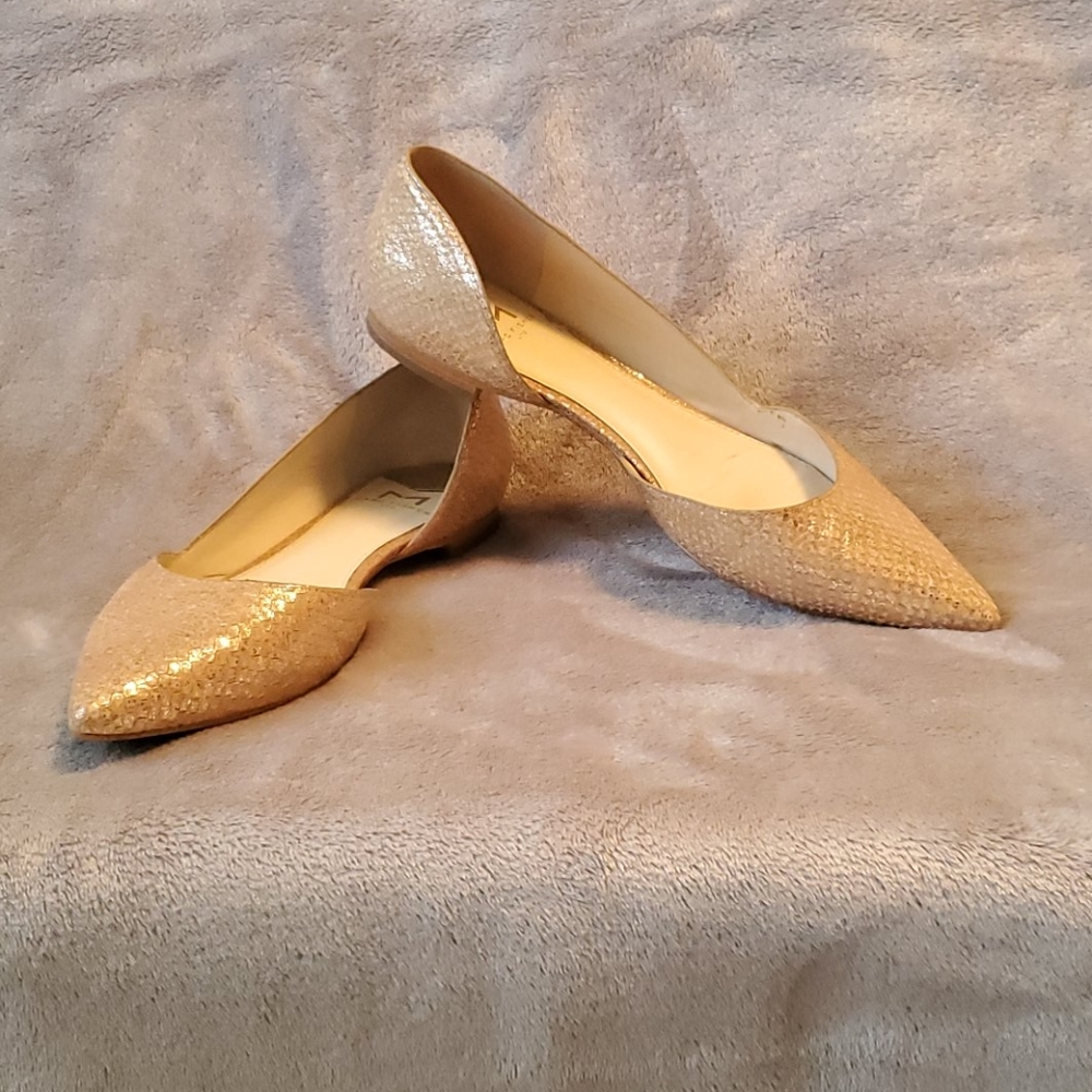 Marc Fisher rose gold flats